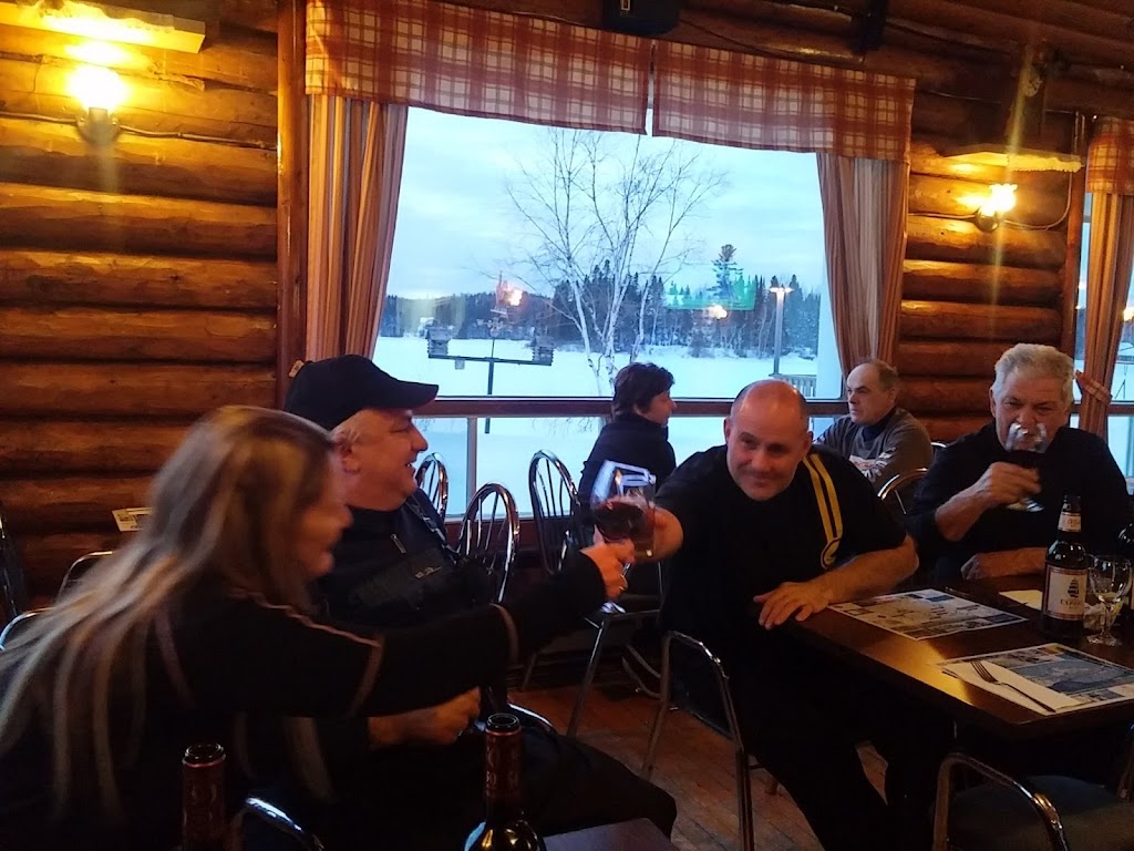 Domaine Lac Edouard | 340 Rue Principale, Lac-Édouard, QC G0X 3N0, Canada | Phone: (819) 653-2100
