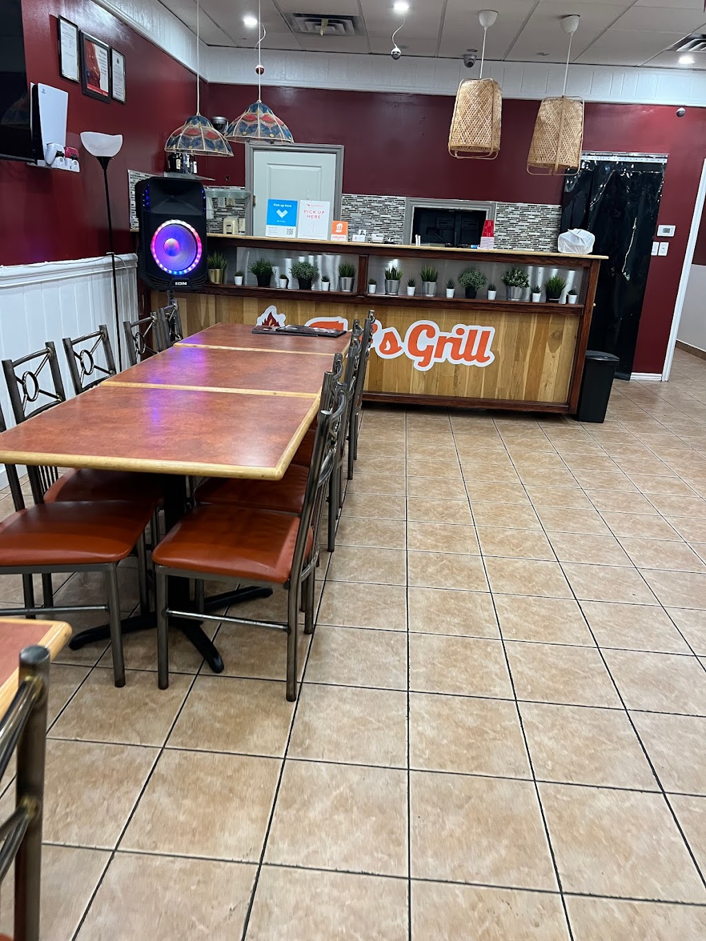 Flos Grill & Kitchen | 4040 Steeles Ave W #17, Vaughan, ON L4L 4Y5, Canada | Phone: (905) 856-9930