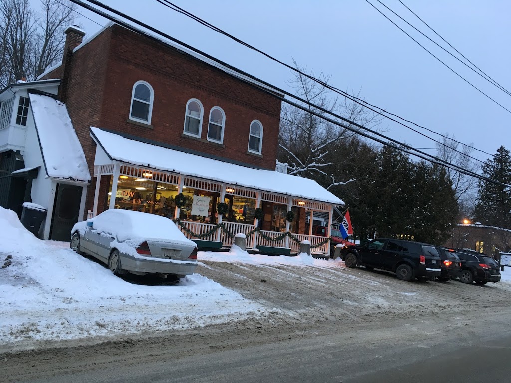 Épicier J.B. LeBaron | 105 Rue Main, North Hatley, QC J0B 2C0, Canada | Phone: (819) 842-2487