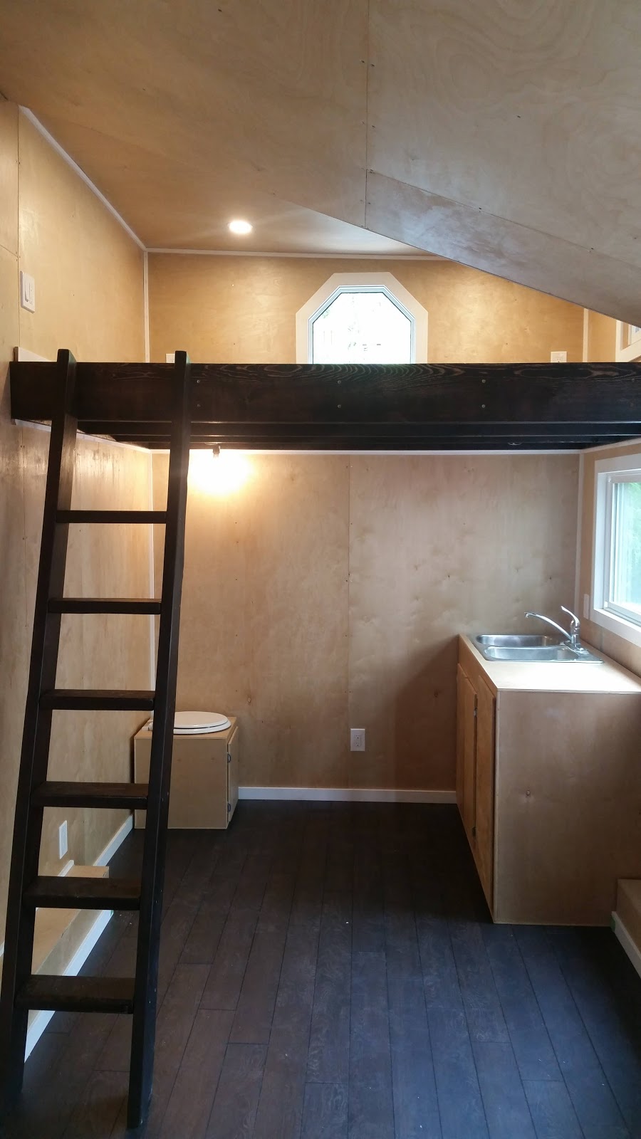 Turney Carpentry | 318 Clifton Terrace, Esquimalt, BC V9A 5X9, Canada | Phone: (250) 884-0116