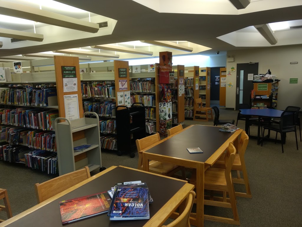 Pointe-Claire Public Library | 100 Avenue Douglas-Shand, Pointe-Claire, QC H9R 4V1, Canada | Phone: (514) 630-1218