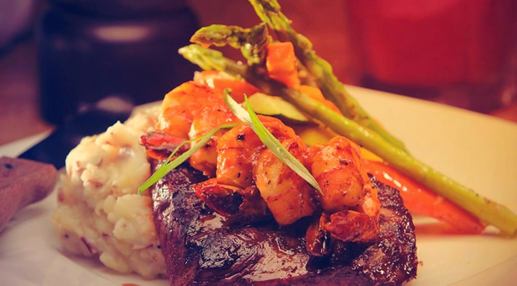 Metropolitan Bar & Grill | 829 McCallum Rd, Victoria, BC V9B 6W5, Canada | Phone: (250) 474-6063