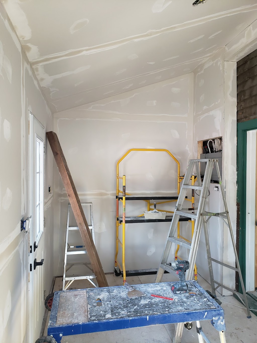AJ Renos | 2086 Main St, Walsingham, ON N0E 1X0, Canada | Phone: (226) 450-4324