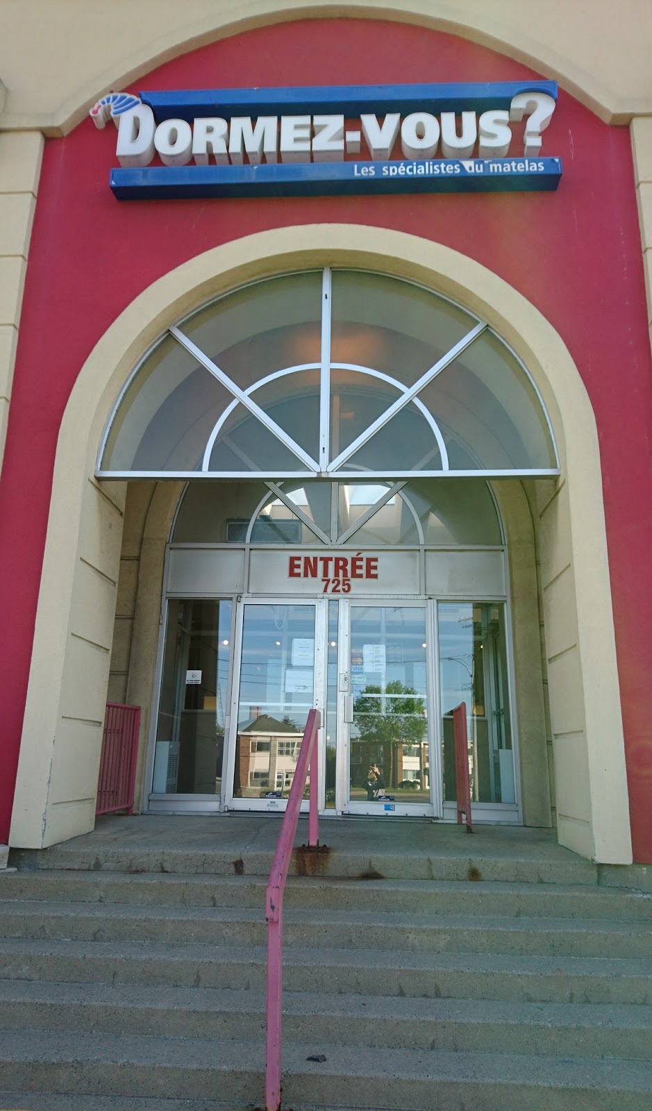 Dormez-vous | 725 Rue Principale, Granby, QC J2G 2Y6, Canada | Phone: (450) 361-0742