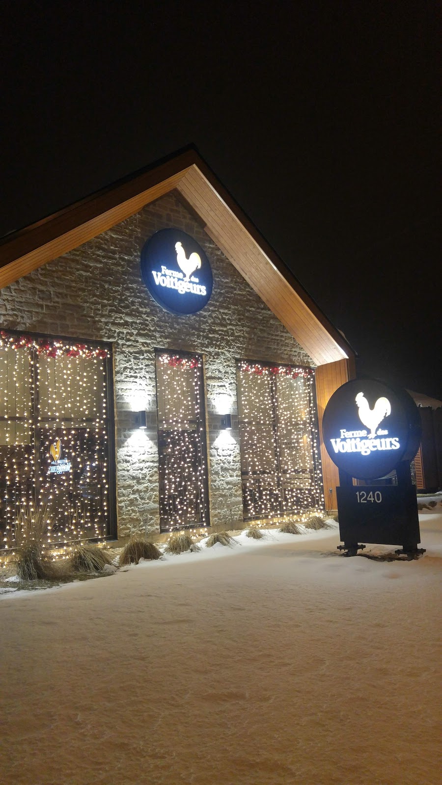Ferme des Voltigeurs | 1240 Boulevard Lemire, Drummondville, QC J2C 7W6, Canada | Phone: (819) 850-0098