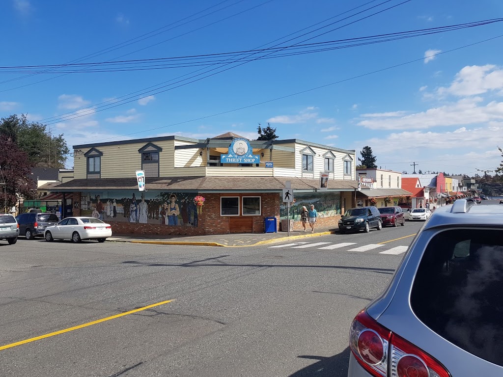 Chemainus Thrift Shop Health Care Auxiliary | 9867 Maple St, Chemainus, BC V0R 1K1, Canada | Phone: (250) 246-2476