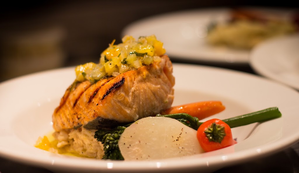 La Petite Cachée | 2681 Chem. du Village, Mont-Tremblant, QC J8E 1H8, Canada | Phone: (819) 425-2654