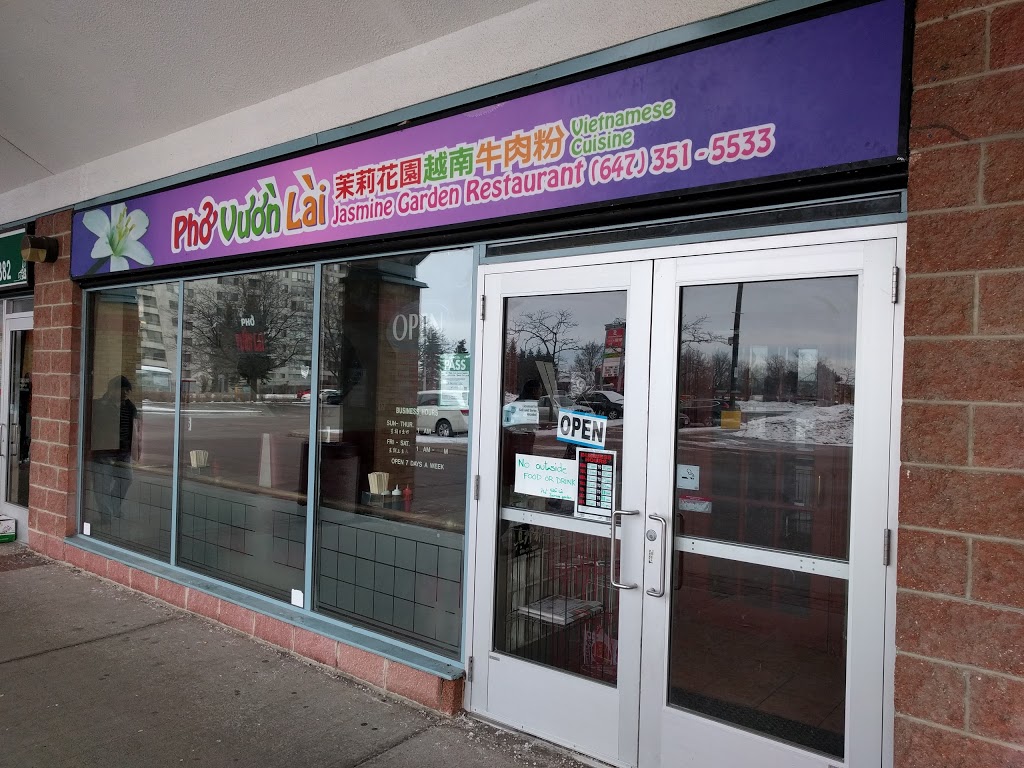 Jasmine Garden Restaurant Pho Vuon Lai | 250 Alton Towers Cir, Scarborough, ON M1V 4E7, Canada | Phone: (647) 351-5533