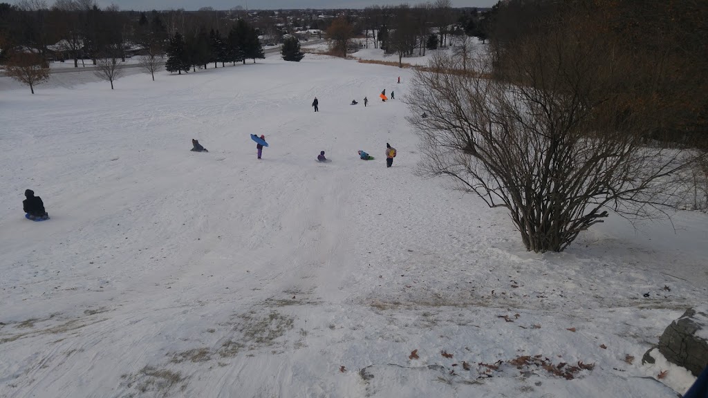 Napanee Golf & Country Club | 201 County Rd 8, Napanee, ON K7R 3M3, Canada | Phone: (613) 354-2313