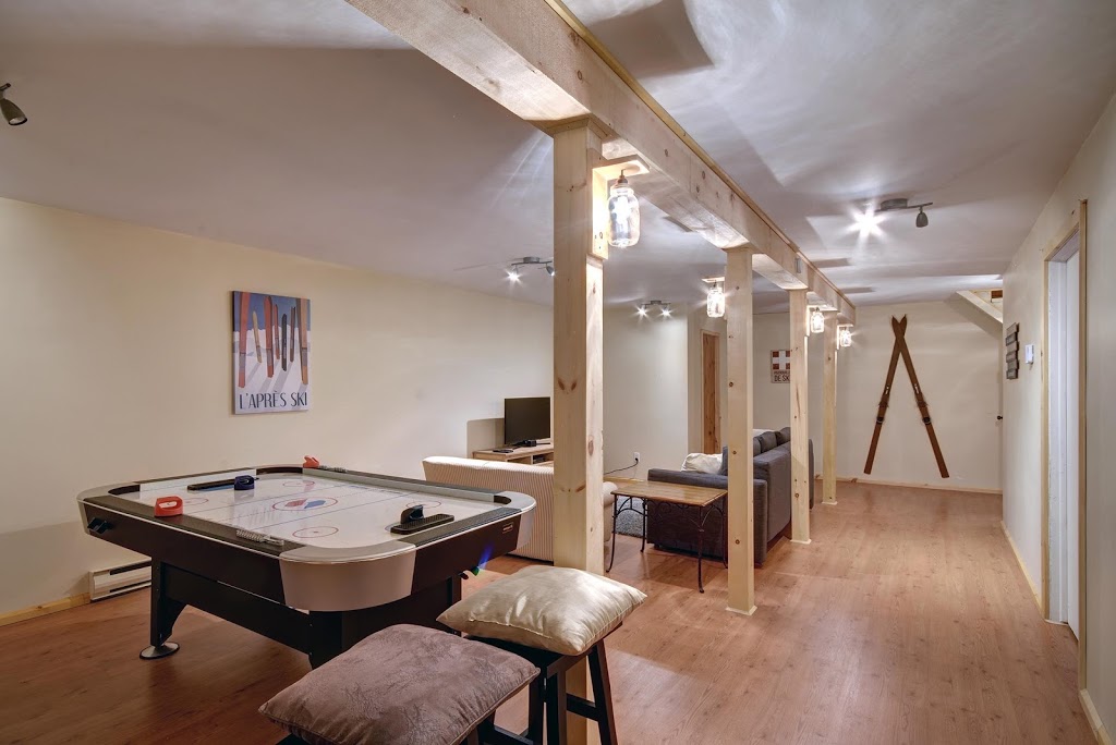 Chalet du Nordet | 291 Chemin du Nordet, Lac-Supérieur, QC J0T 1J0, Canada | Phone: (514) 232-9597