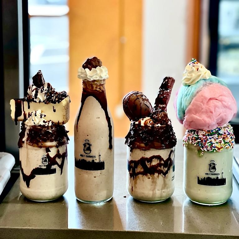 Holy Shakes Burlington | 2321 Appleby Line Unit H4, Burlington, ON L7M 4P9, Canada | Phone: (905) 331-0770