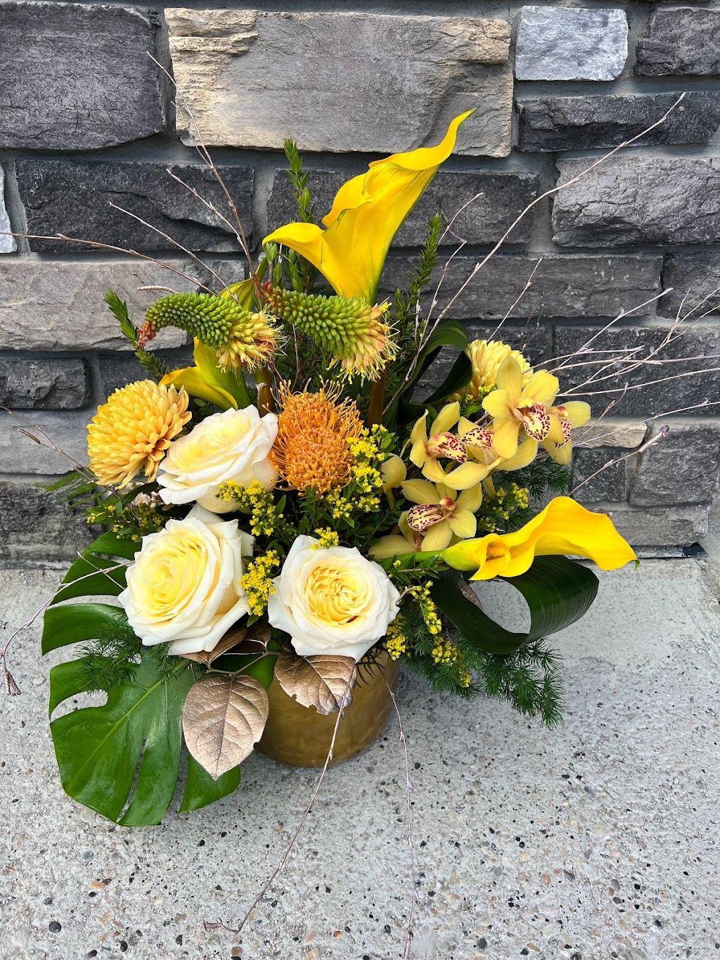3Bs Flowers | 4807 44 Ave #106, Stony Plain, AB T7Z 1V5, Canada | Phone: (780) 968-6938