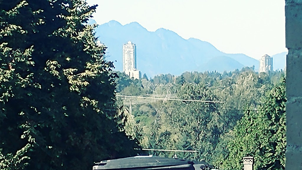 Goodrich Place Park | 7651 Goodrich Pl, Surrey, BC V3W 6K5, Canada | Phone: (604) 501-5050