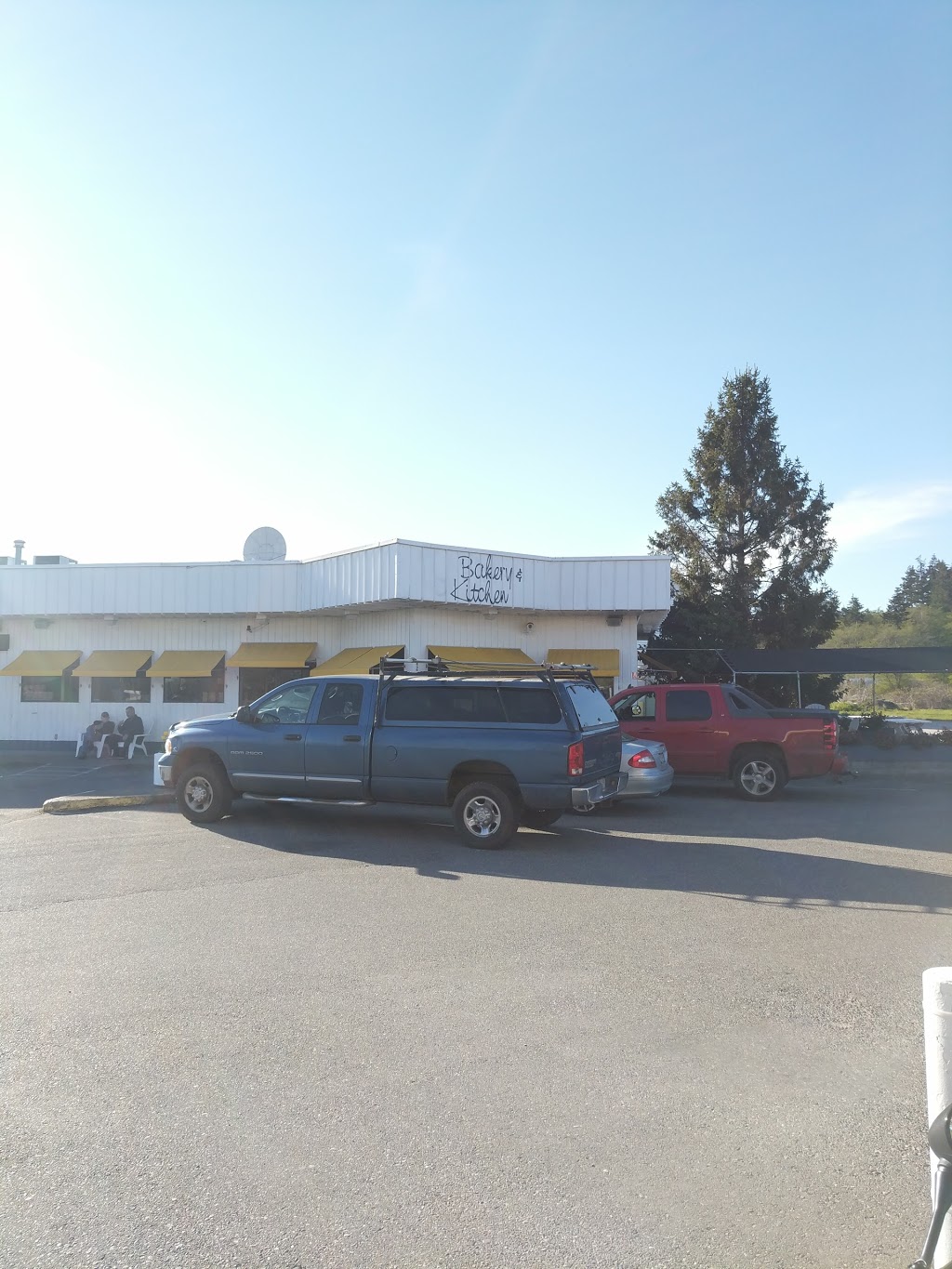 Shell | 423 Tyee Dr, Point Roberts, WA 98281, USA | Phone: (360) 945-2454