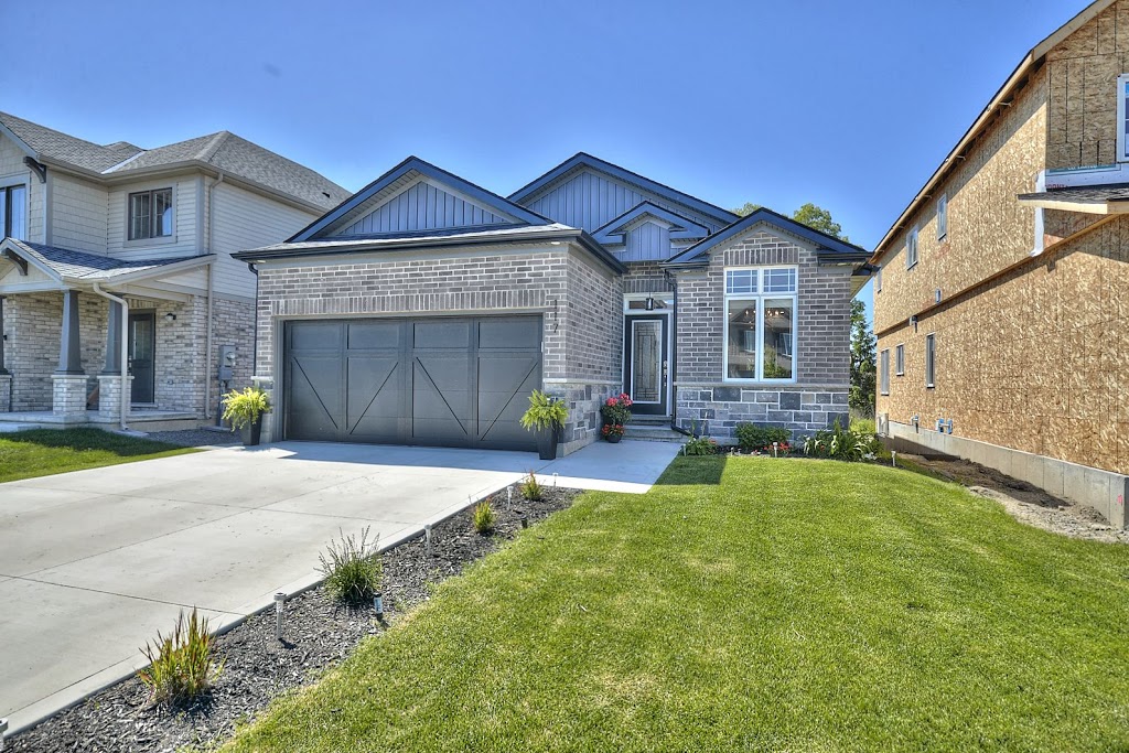Kristy Fabiani Sales Representative at Revel Realty | 170 Hwy 20 W, Fonthill, ON L0S 1E5, Canada | Phone: (905) 932-3313