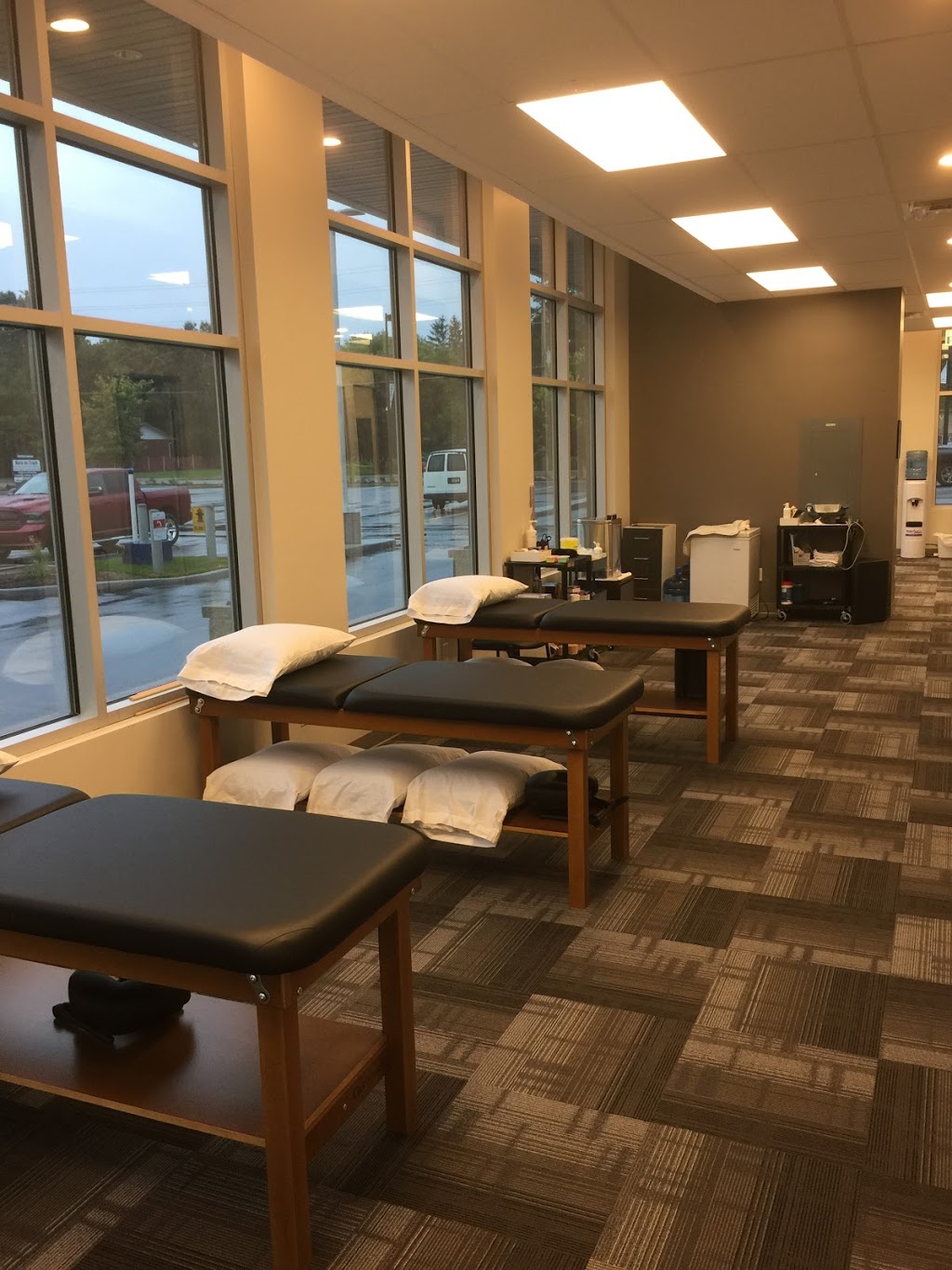 Richmond Oaks Medical Complex | 6265 Perth St, Richmond, ON K0A 2Z0, Canada
