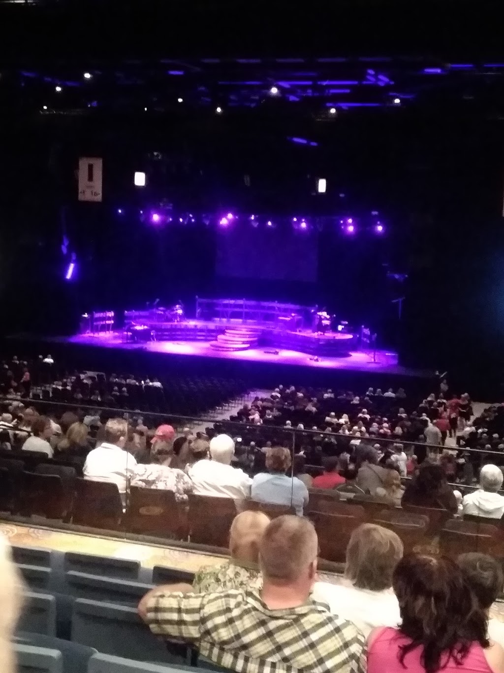 Entertainment Centre | 5899 Rama Rd, Orillia, ON L3V 6H6, Canada | Phone: (705) 329-3325