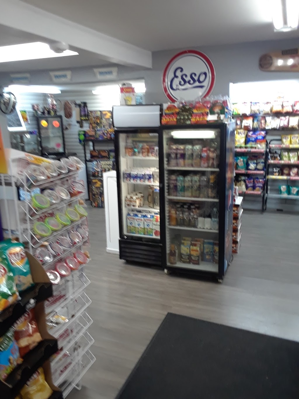 Blue Mountain Convenience | 209814 ON-26, The Blue Mountains, ON L9Y 3Z2, Canada | Phone: (705) 444-2885