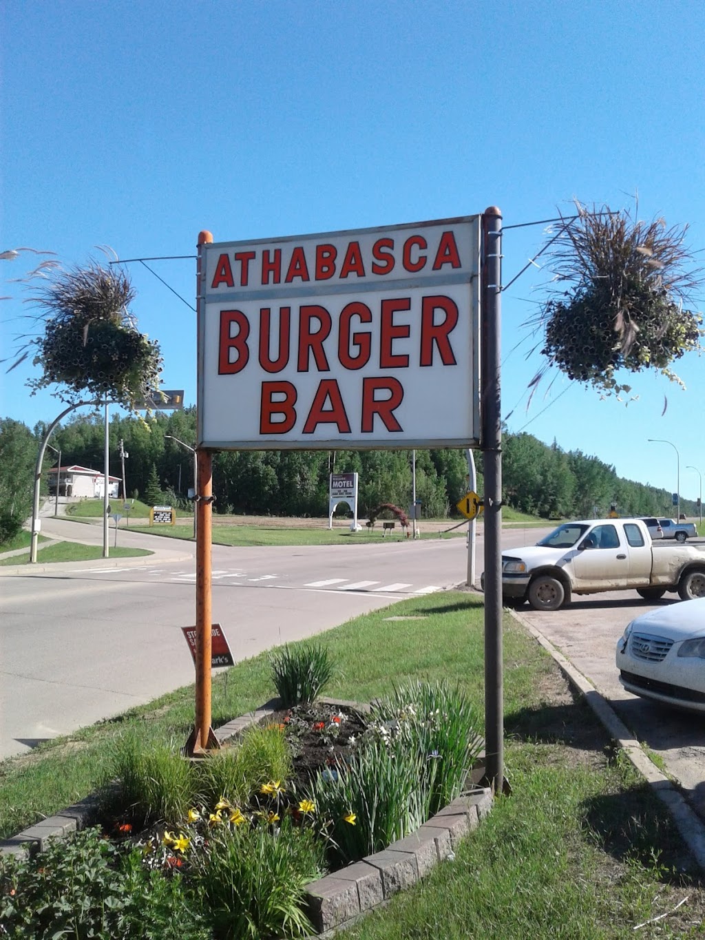 Athabasca Burger Bar | restaurant | 4719 50 St, Athabasca, AB T9S 1A3, Canada | 7806752672 OR +1 780-675-2672
