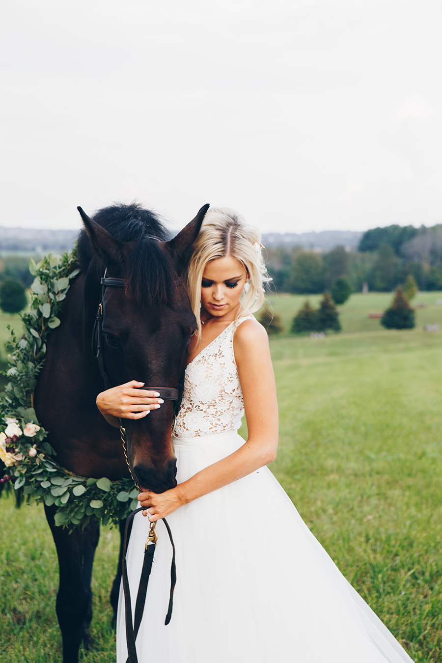 Carol-Anne Barnes Bespoke Wedding Flowers | 463 Bond St E Unit 4, Oshawa, ON L1G 1B9, Canada | Phone: (905) 434-0738