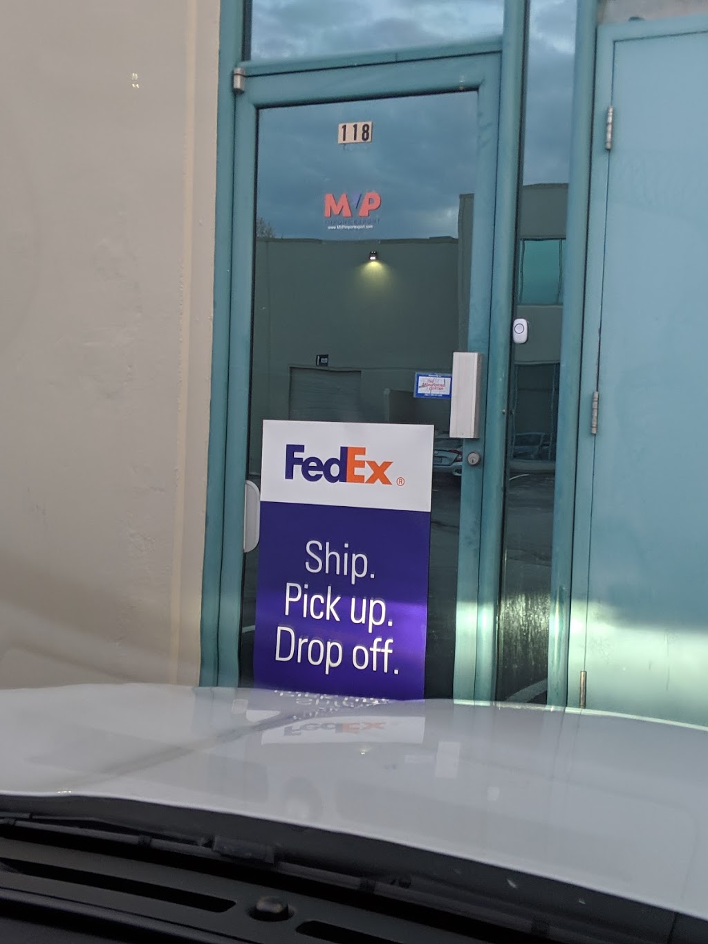 FedEx Authorized ShipCentre MVP Import Export | 11782 Hammersmith Way #118, Richmond, BC V7A 5E3, Canada | Phone: (306) 408-3056