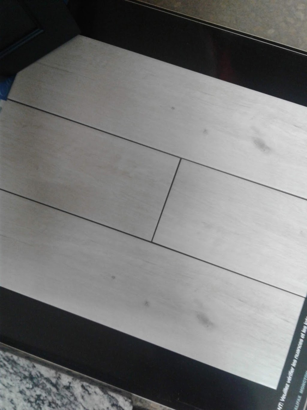 Flooring Canada Simcoe | 421 Queensway West, Simcoe, ON N3Y 2N4, Canada | Phone: (519) 426-3255