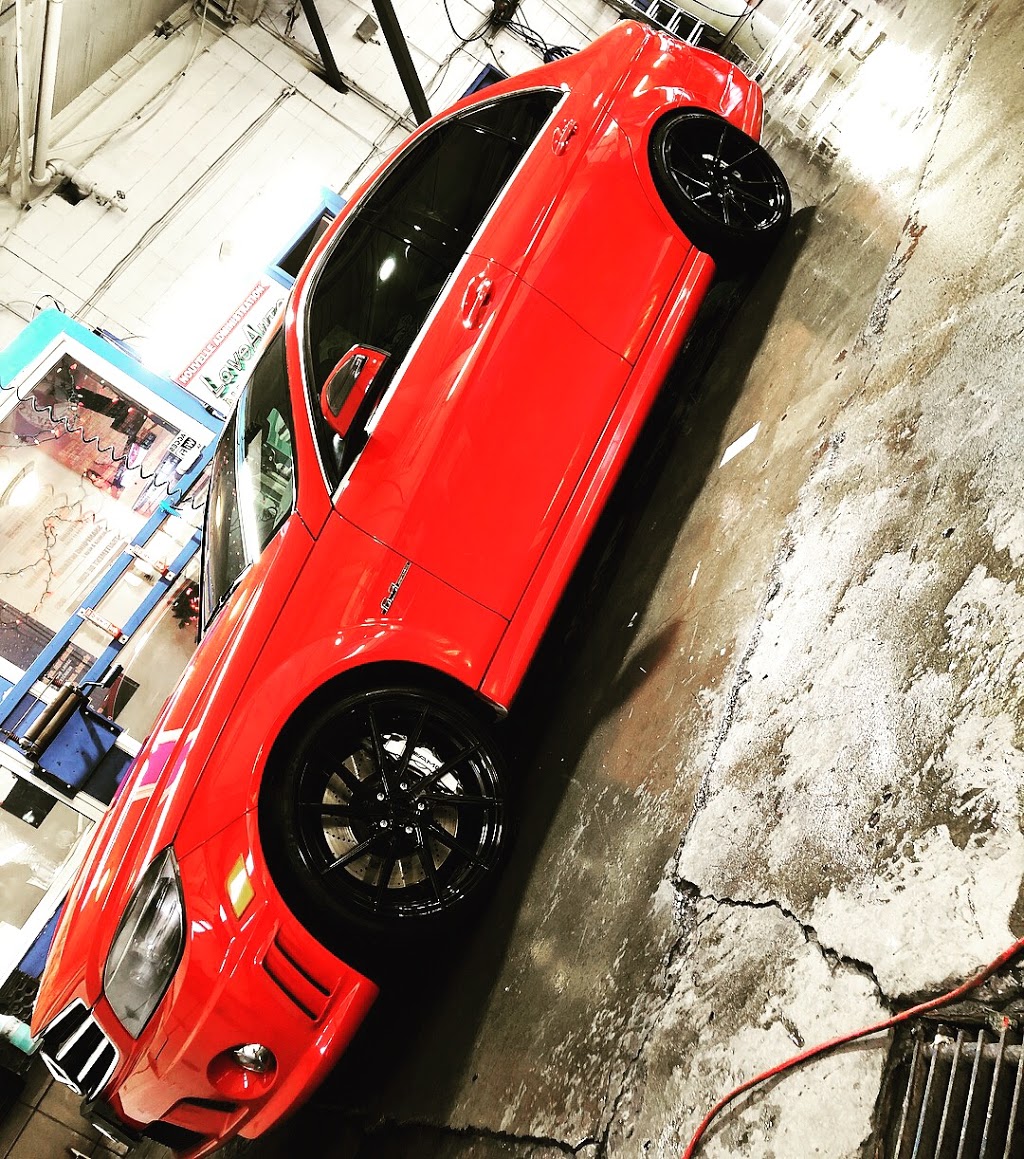 Lave Auto Broadway | 11251 Rue Notre-Dame Est, Montréal-Est, QC H1B 2W2, Canada | Phone: (514) 518-1990