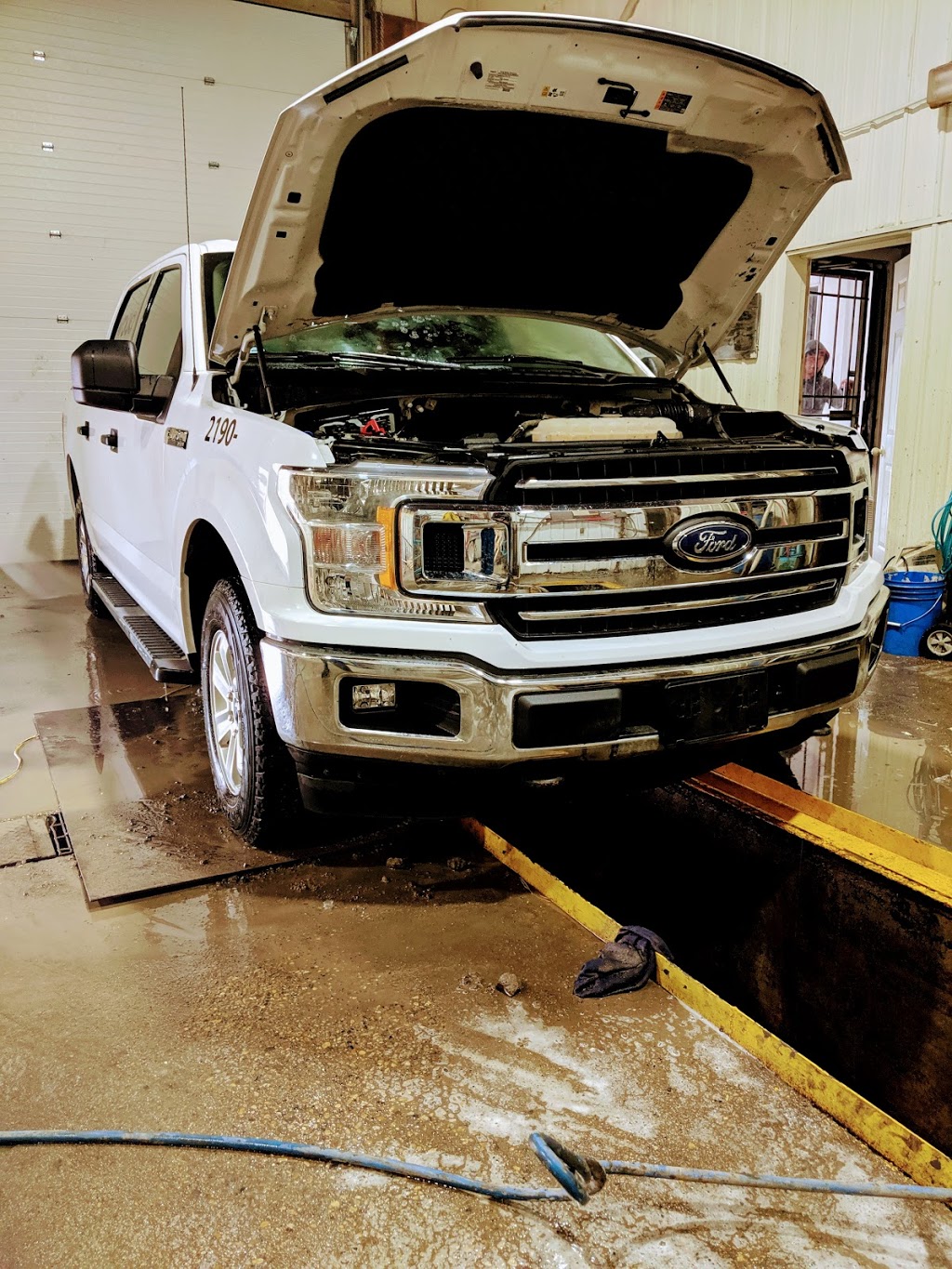 City Truck Stop Truck Wash | 11959 167 St NW, Edmonton, AB T5V 1P1, Canada | Phone: (780) 455-4193