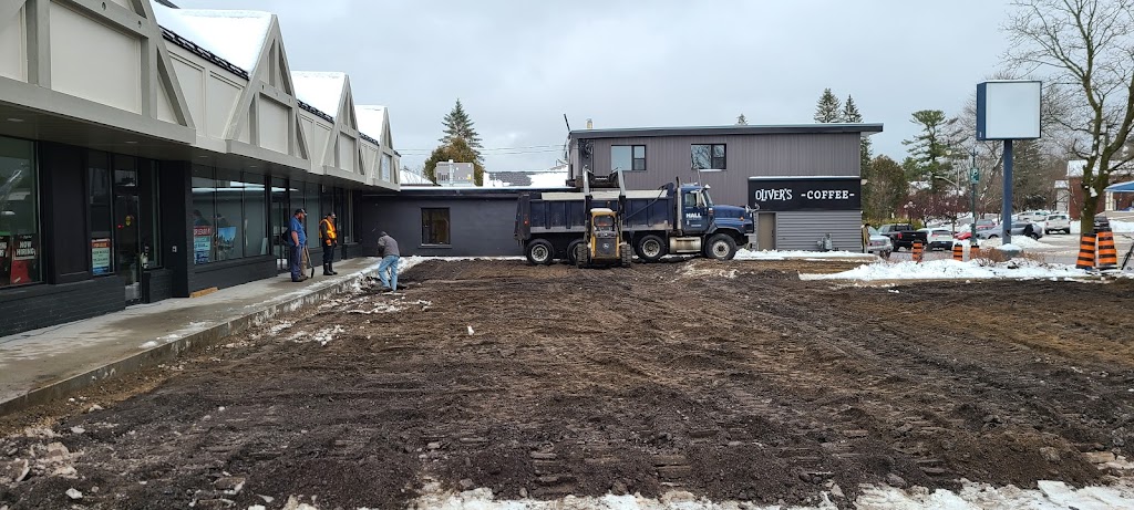 Hall Construction Inc | 195 Ecclestone Dr #2, Bracebridge, ON P1L 1G4, Canada | Phone: (705) 645-9009