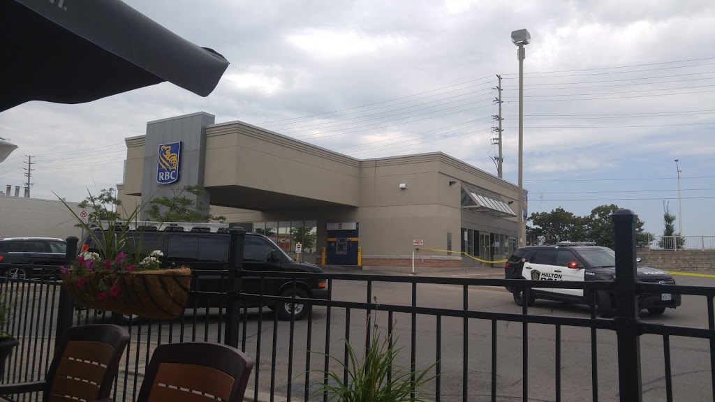 RBC Royal Bank | 2501 Third Line, Oakville, ON L6M 5A9, Canada | Phone: (905) 469-8807