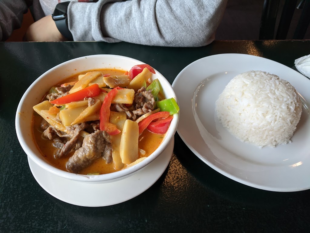 Thai Corner Restaurant | 2359 Beacon Ave, Sidney, BC V8L 1W9, Canada | Phone: (778) 426-4680