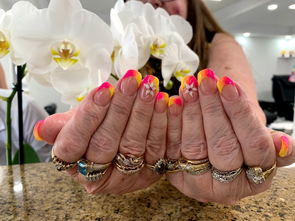 E&R nails salon | 15 Centennial Pkwy S, Hamilton, ON L8G 2B8, Canada | Phone: (289) 635-6864