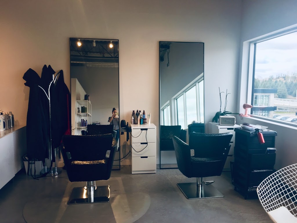 Creation Coiffure Melanie Hbrt | 1352 Boulevard des Chutes, Québec, QC G1C 7C9, Canada | Phone: (418) 661-6085
