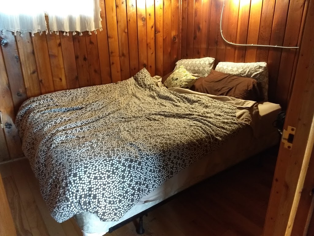 Cedar Beach Resort ＆Campground | 1M1、, 1136 N End Rd, Salt Spring Island, BC V8K 1M1, Canada