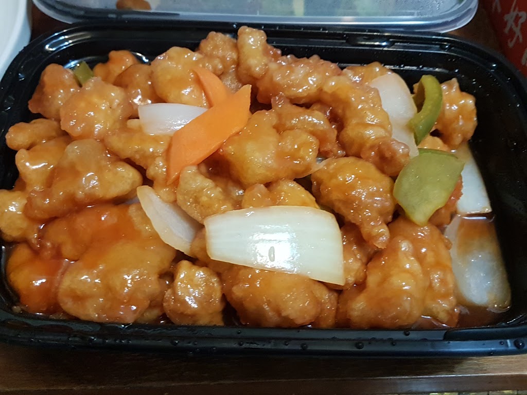 NiagaraFalls Lucky Dragon (Take-Out & Delivery) | 3714 Portage Rd, Niagara Falls, ON L2J 2K8, Canada | Phone: (905) 374-4556