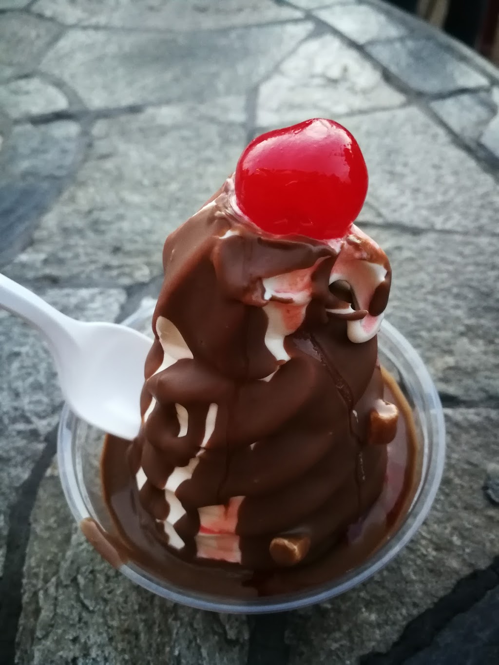 Kiosque Choco-Latté | 4 Rue Bennett E, Thetford Mines, QC G6G 2R5, Canada | Phone: (418) 335-6511