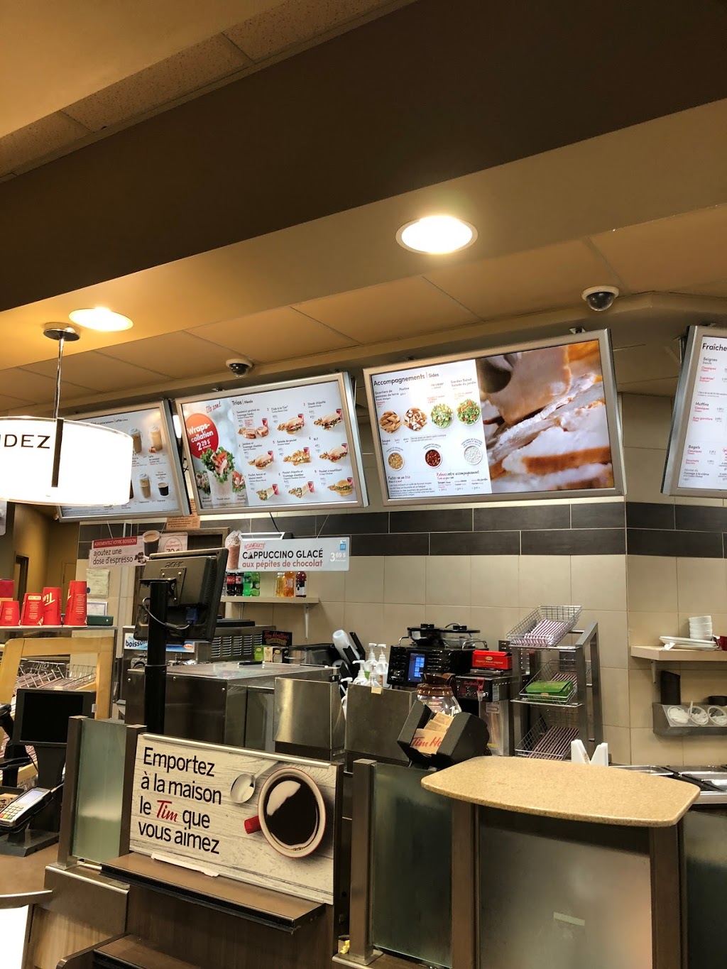 Tim Hortons | 99 QC-201, Rigaud, QC J0P 1P0, Canada | Phone: (450) 458-7320