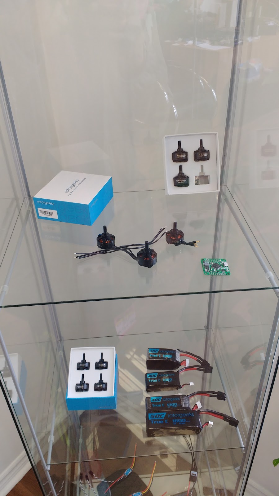 Rotorgeeks | 25 Lesmill Rd #10, North York, ON M3B 2T3, Canada | Phone: (647) 479-4153