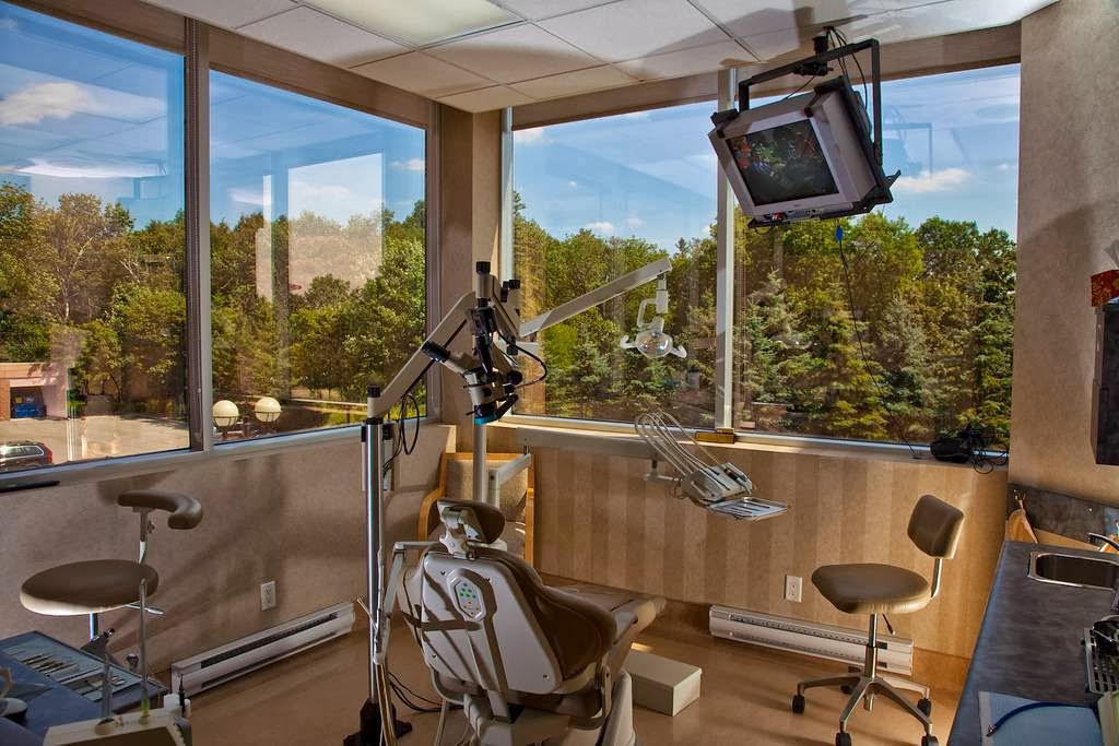 Barrie Endodontics | 126 Wellington St W #203, Barrie, ON L4N 8J6, Canada | Phone: (705) 733-1868