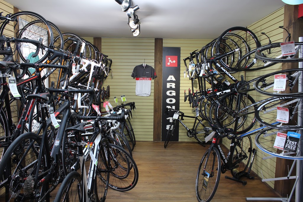 Sarto | 135 Rue Gamache, Victoriaville, QC G6P 3S8, Canada | Phone: (819) 752-5325