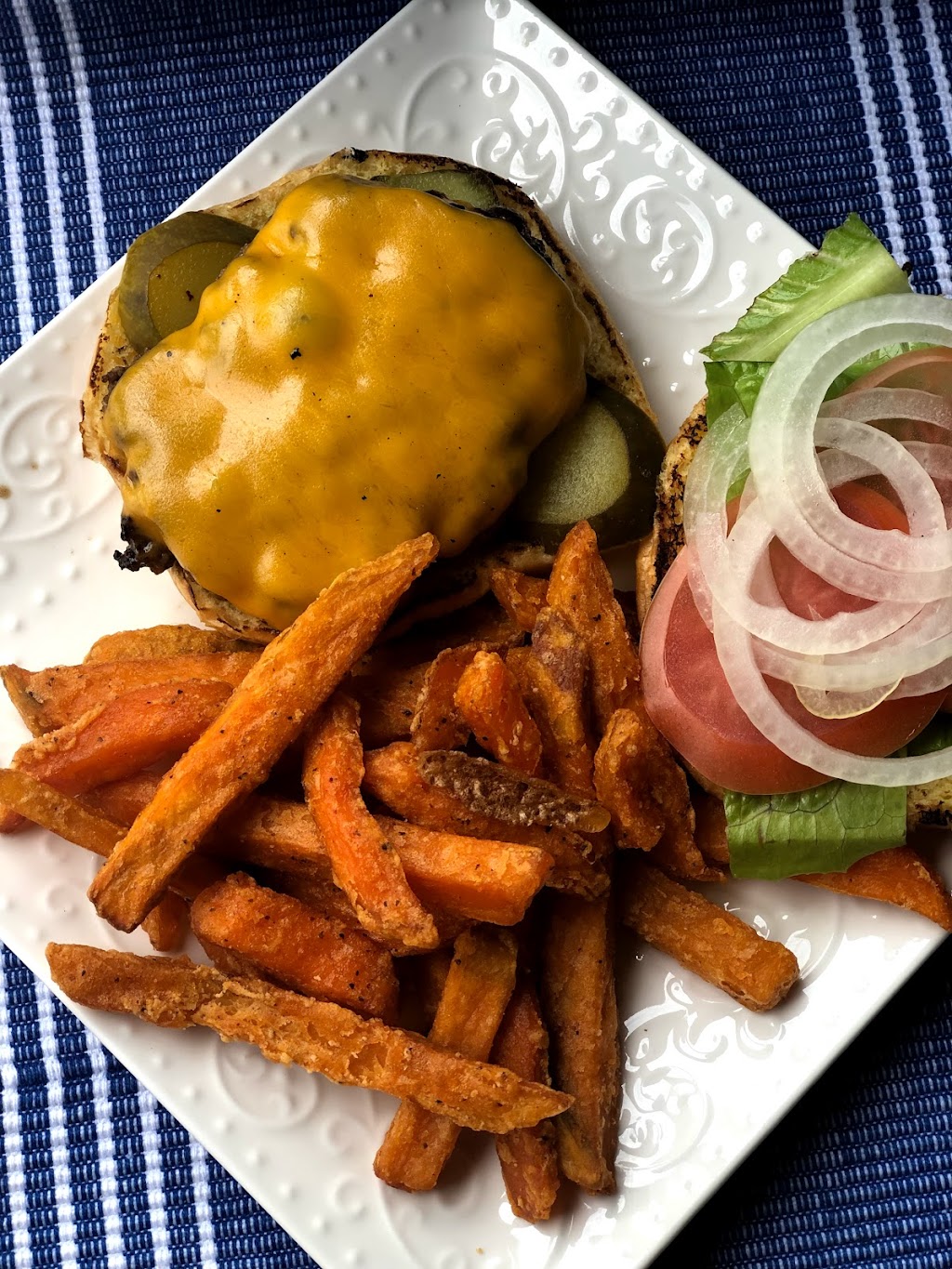 The Kitchen at Rustics | 440 Lyndoch St, Corunna, ON N0N 1G0, Canada | Phone: (519) 813-9535