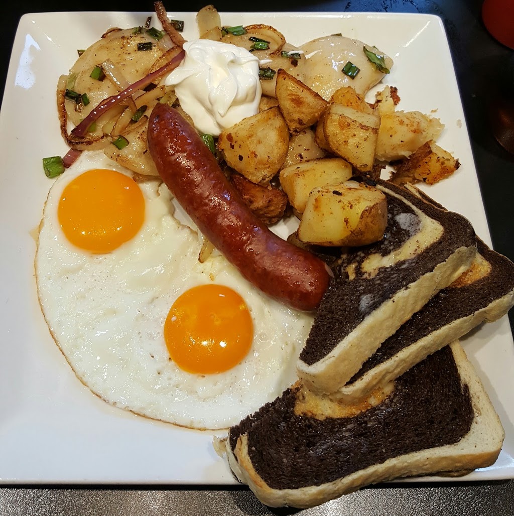 Tommys Cafe | 1308 Ross Rd, North Vancouver, BC V7J 1V2, Canada | Phone: (604) 988-0174