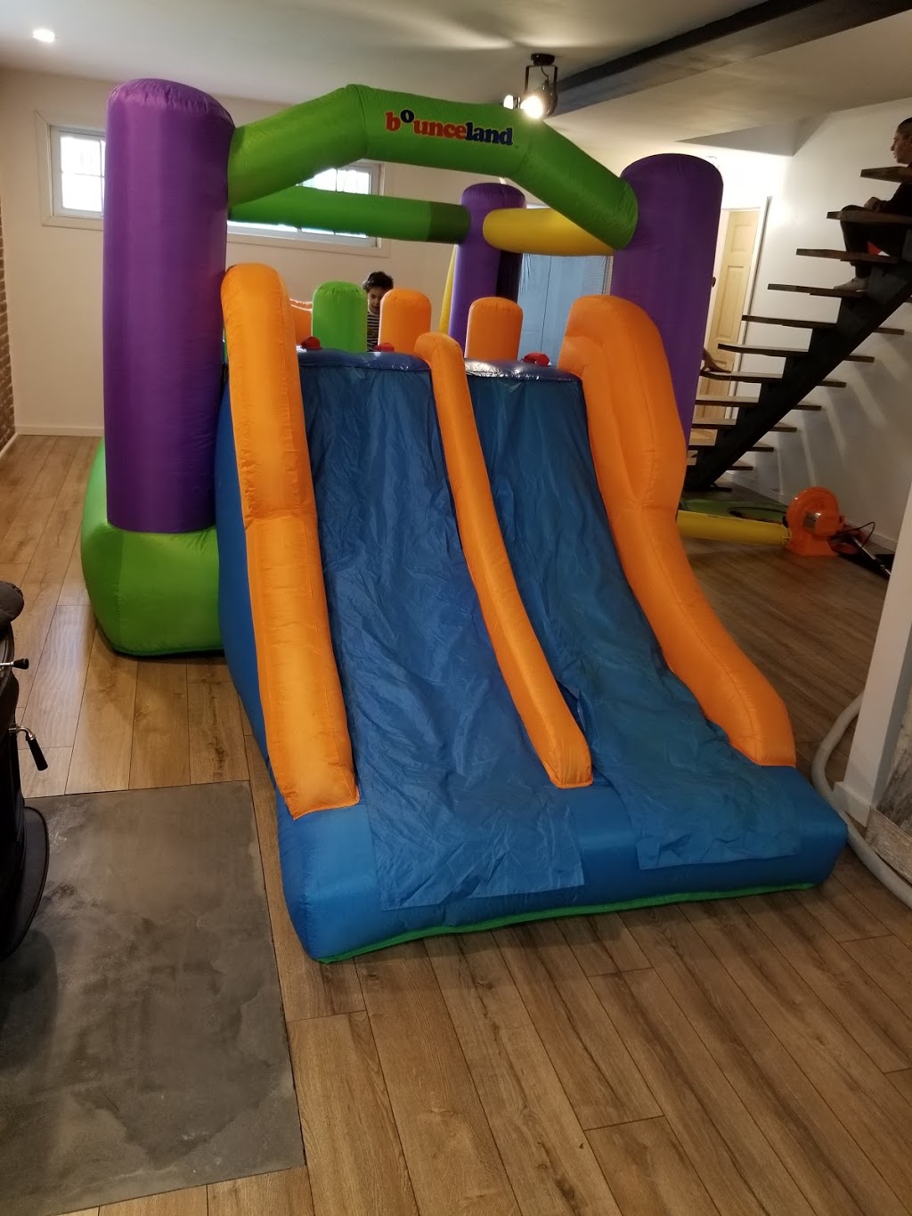 Party Location Lanaudière | 116 Rue Fortin, Repentigny, QC J6A 4A3, Canada | Phone: (514) 418-7388