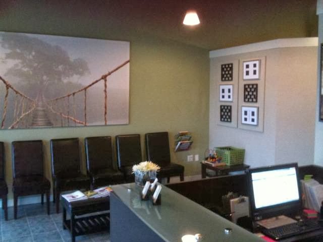 Dr Matthew Lindsay, DC | 3650 Dundas St, Burlington, ON L7R 3X5, Canada | Phone: (905) 319-2444