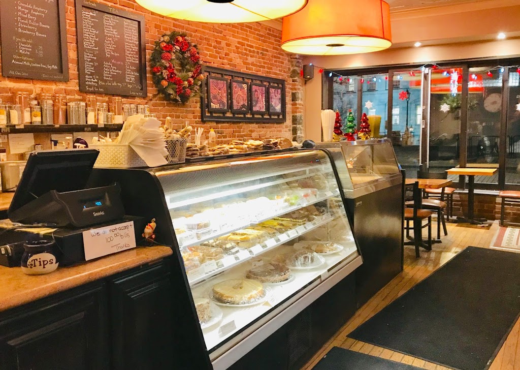 Sipps | 33 Brock St, Kingston, ON K7L 1R7, Canada | Phone: (613) 542-8868