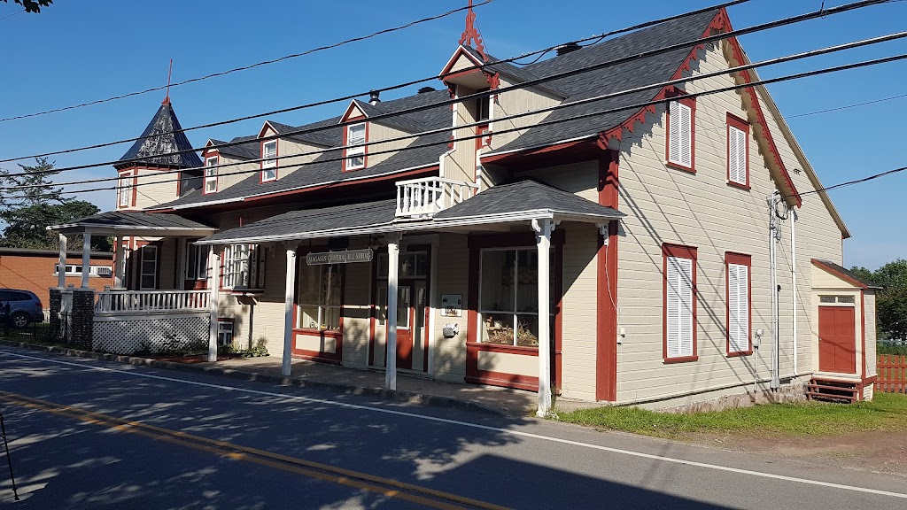 Resto Pub DAntan | 660 Rue du Patrimoine, Cacouna, QC G0L 1G0, Canada | Phone: (418) 863-5769