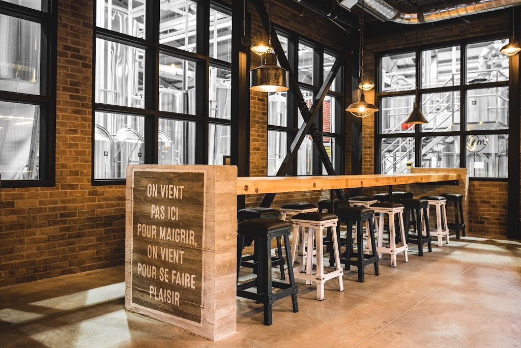 La Voie Maltée - Restaurant LUsine LABrasserie | 220 Rue des Laurentides, Chicoutimi, QC G7H 7X8, Canada | Phone: (418) 696-6887