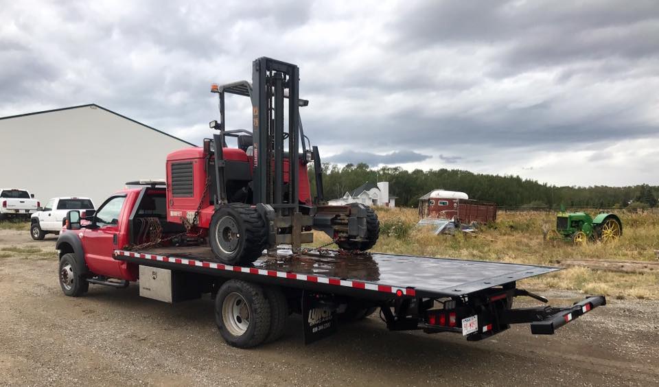 #9 Towing & Recovery Service | 22 Centre St, Calgary, AB T2P 2G7, Canada | Phone: (403) 383-6904
