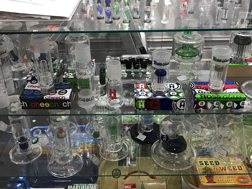 The Dragon | 282 Eglinton Ave W, Toronto, ON M4R 1B2, Canada | Phone: (416) 482-4367