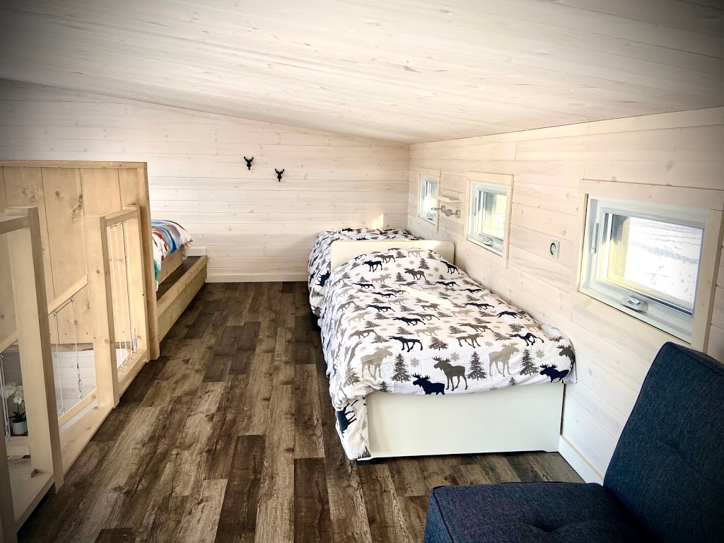 Au-delà du boulot | 16 Rue du Lac Martinez, Brownsburg, QC J8G 2E1, Canada | Phone: (514) 605-5169